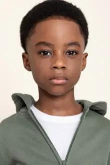 Aaron Kingsley Adetola como: Terry 6 Years Old
