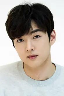 Kang Yeong-seok como: Jeon Kang Il