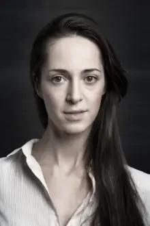 Inga Salurand como: Kirsika Lehtonen