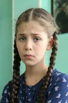Isabella Damla Güvenilir como: Elif Şimşek