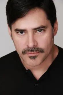 Carlos Montilla como: Emiliano Galvez