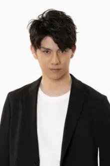 Tsunenori Aoki como: Ryoma Sengoku / Kamen Rider Duke