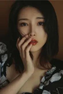 Wang Xi como: Sun Qian Qian / 孙茜茜