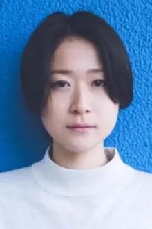 Yuko Kageyama como: Hitoe