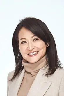 Gwen Yao como: Mum