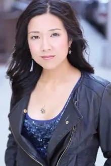 Amy Chang como: Amy Chen