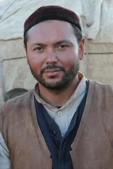 Baihetiyaer Eziz como: Raxman