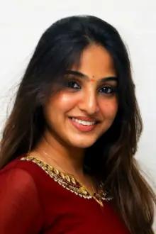 Pranavi Manukonda como: Sirisha Asalu