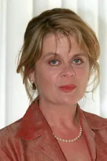Pola Kinski como: Anna Eichmayr