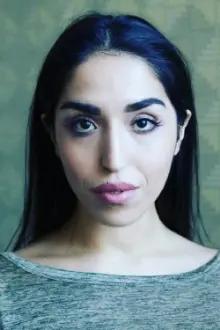 Susana Abdulmajid como: Dila