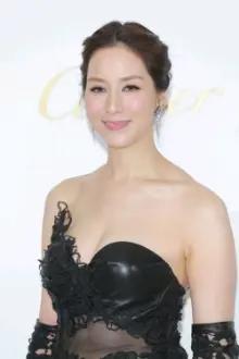 Cathy Tsui como: Jo Jo