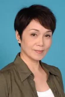 Chan Ka-Yee como: Albert's mom