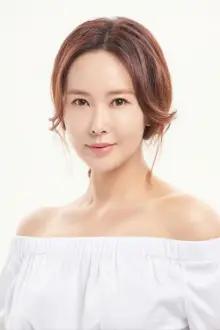 Choi Su-rin como: Eun Hye Jeong