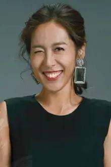 Winnie Chang como: Liu Ya-Ling