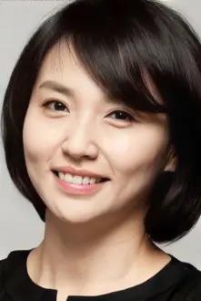 Choi Jeong-in como: Hyo-jin