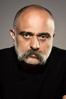 Mehmet Çevik como: Ahmet