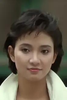 Kitty Chan como: Chief Superintendent Fanny Ho