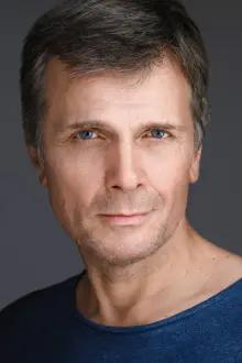 Igor Rogatchov como: Aleksei