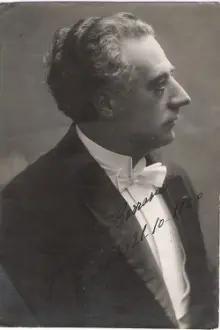 Joaquín Carrasco como: Esteban