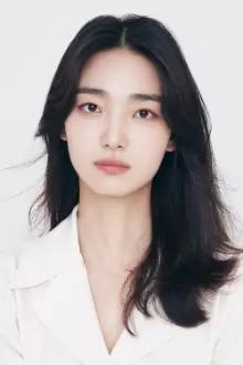 Lee Ju-yeon como: Han Ji-yeon