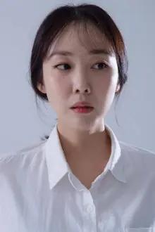 Lee Do-Kyung como: Heo Jin-Kyeong