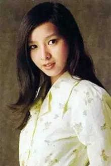 Junko Takazawa como: Suzuko Ichiyanagi