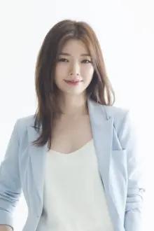 Han Eun-seon como: Yoo-m