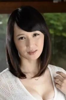Yumi Anno como: Satomi Suyama