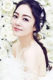 Zhu Si Yi como: Nurse Niu [ZAD Staff]