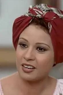 Salwa Sadeq como: Aida