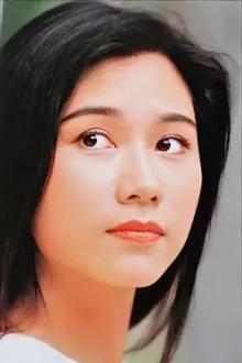 Angela Pang como: 