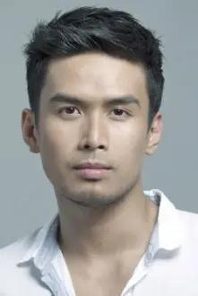 Christian Bautista como: Felix Yan