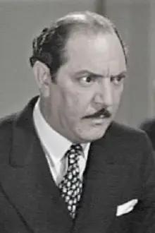Harry Semels como: Count Alfred Gehrol