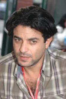 Hicham Bahloul como: Salah