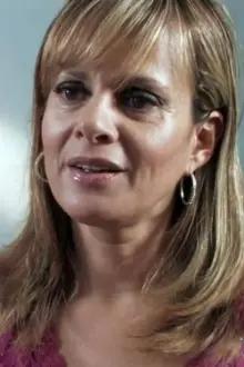 Andrea Aguirre como: María