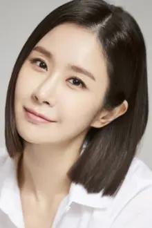 Lee Si-yu como: Cheok-ran