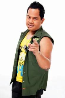 Bayani Agbayani como: SPO1 Edwin Francisco