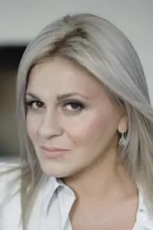 Nives Ivanković como: Izabela Georgijevna
