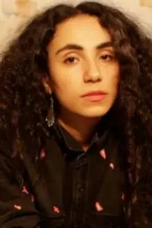 Zeinab Ghareeb como: رضوي