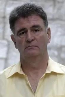 Stojan Matavulj como: Siniša Jambrović