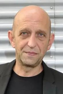 Janusz Chabior como: Kapitan Derczyński