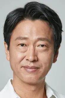 Park Wan-kyu como: Father