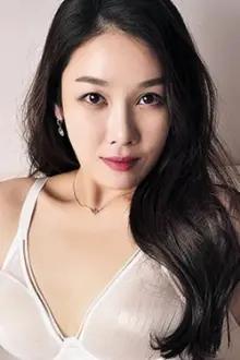 Jin Joo como: Eun-hye (은혜)
