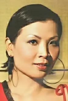 Lee Yin-Ping como: Chan Tat Lo's wife