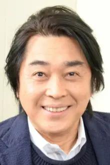 Masashi Ebara como: Professor Go (voice)