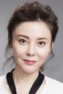 Xie Yutong como: Xiao Xue's mother