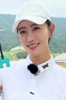 Lee Yu-mi como: Yang Soo-jeong