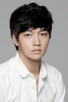 Baek Chul-Min como: Joo Seung Joon