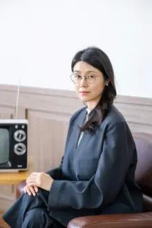 Jeong Ji-yeon como: Yu-na