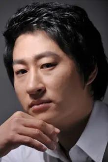 Jeon Joo-woo como: Min-jae